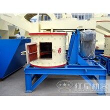 自行式沙石破碎機(jī)價格不貴，經(jīng)濟(jì)實惠ZQ82