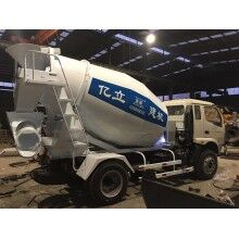 廠家大量供應(yīng)3m3混凝土罐車，攪拌罐車，量大從優(yōu)